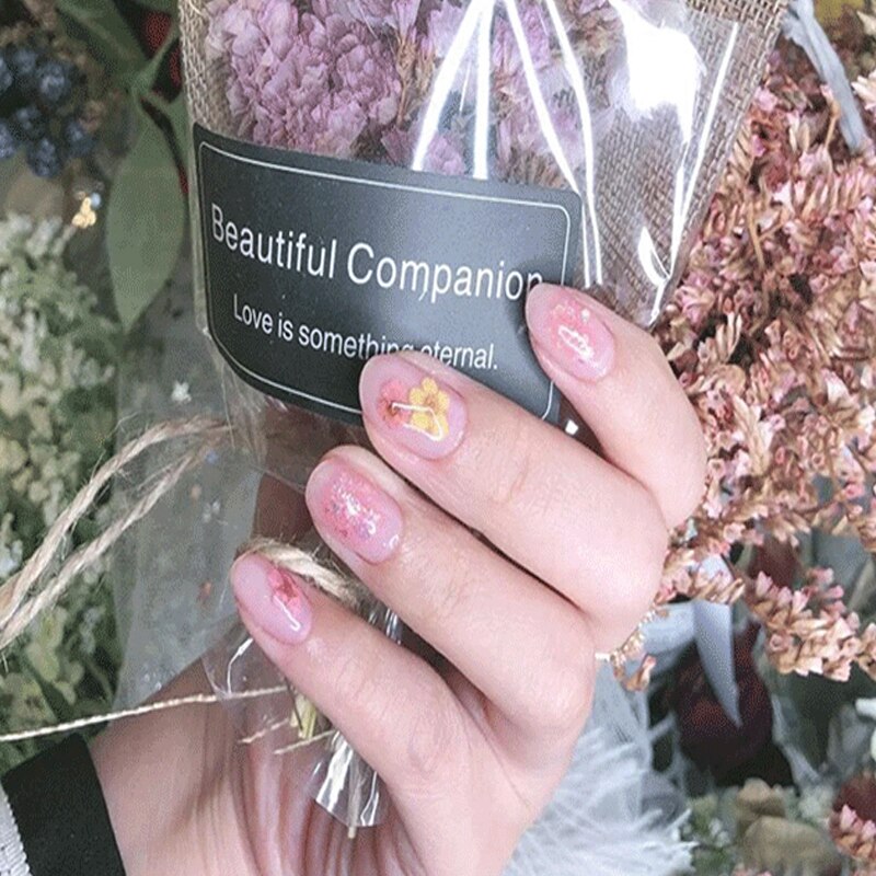 50pcs/box Nail Art Color mixed small Daisy Flower rose ultra-thin wood pulp patch DIY nail art jewelry nail art decoration 0 DailyAlertDeals