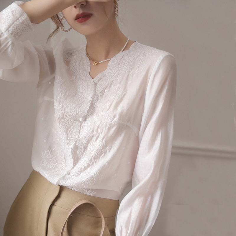 Vintage Embroidered Women Blouse Fashion New V Neck Long Sleeve Shirt Tops Women Loose Sweet Elegant Lace Blouses Female 18016 0 DailyAlertDeals