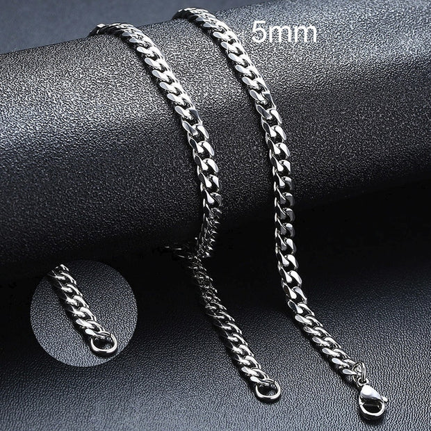 Vnox Cuban Chain Necklace for Men Women, Basic Punk Stainless Steel Curb Link Chain Chokers,Vintage Gold Tone Solid Metal Collar 0 DailyAlertDeals 5mm Silver Cuban 45cm 