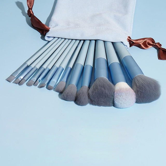 13pcs Soft Makeup Brushes Set Eyeliner Eye Shadow Brush Cosmetic Foundation Blush Powder Blending Beauty Makeup Tool Maquiagem 13 PCS Makeup Brushes Set in bag DailyAlertDeals Gold  