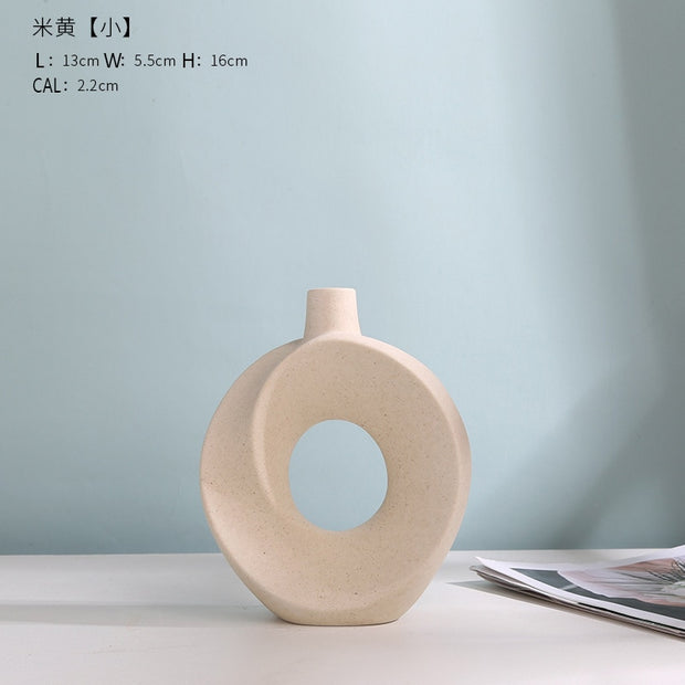 Nordic Modern Ceramic Vases for Decor Circular Hollow Donuts Vases for Flowers Pot Home Living Room Decoration Accessories Interior Office Desktop Decor Gift Vases DailyAlertDeals NIUWEN H P-Y-S  