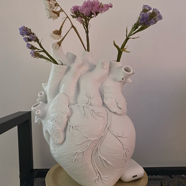 Heart Shape Flower Vase Resin Vase Dried Flower Container Vases Pots Body Sculpture Desktop Flower Pot Home Decoration Ornaments Nordic Ceramic Vase DailyAlertDeals   