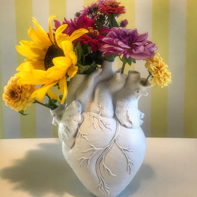 Heart Shape Flower Vase Resin Vase Dried Flower Container Vases Pots Body Sculpture Desktop Flower Pot Home Decoration Ornaments Nordic Ceramic Vase DailyAlertDeals   