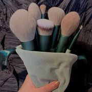 13pcs Soft Makeup Brushes Set Eyeliner Eye Shadow Brush Cosmetic Foundation Blush Powder Blending Beauty Makeup Tool Maquiagem 13 PCS Makeup Brushes Set in bag DailyAlertDeals   
