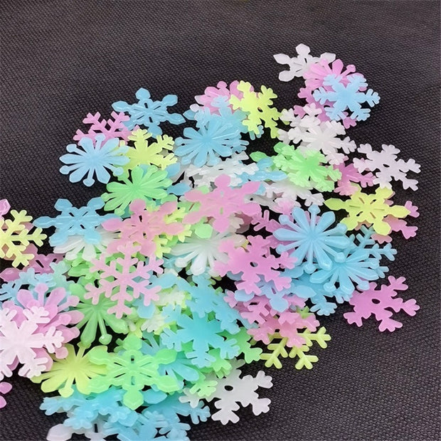 50Pcs Luminous Snowflake Wall Stickers Glow In The Dark Decal for Kids Baby Rooms Bedroom Christmas Home Decoration Navidad 2023 Wall sticker DailyAlertDeals Multicolor  